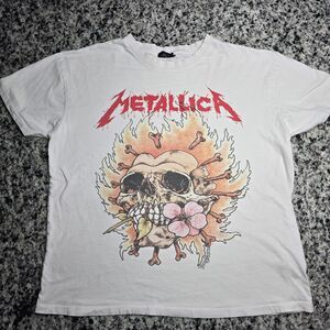 Metallica Unisex L Graphic Tee White Shirt Flaming Skull with Purple Flowers